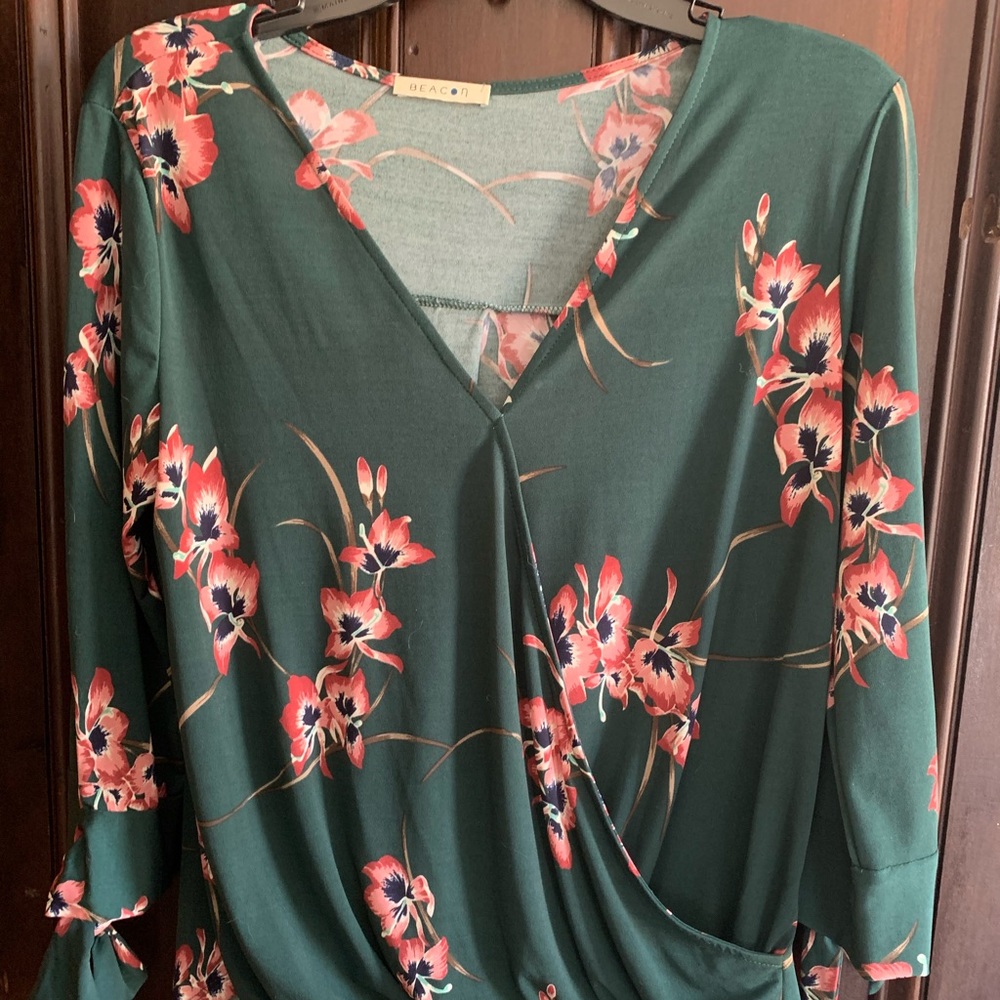 Beacon Tie Sleeve Blouse